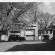 809 WILLIAMSON, a Astylistic Utilitarian Building garage, built in Madison, Wisconsin in .