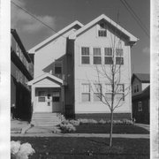 1718-1720 VAN HISE AVE, a Front Gabled duplex, built in Madison, Wisconsin in 1923.