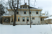 444 N SHORE DR (AKA 444 S LAKE ST), a Queen Anne house, built in Elkhart Lake, Wisconsin in 1901.