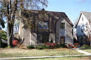 5525 N BERKELEY BLVD, a English Revival Styles house, built in Whitefish Bay, Wisconsin in 1929.