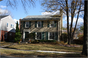 5554 N DIVERSEY BLVD, a Colonial Revival/Georgian Revival house, built in Whitefish Bay, Wisconsin in 1941.