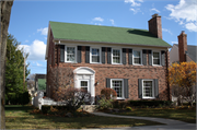 5530 N DIVERSEY BLVD, a Colonial Revival/Georgian Revival house, built in Whitefish Bay, Wisconsin in 1931.