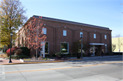 177 E SILVER SPRING DR, a Twentieth Century Commercial bank/financial institution, built in Whitefish Bay, Wisconsin in 1957.