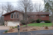 3017 CHANNEL DR, a Ranch house, built in Stevens Point, Wisconsin in 1970.