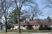 454 HOLLY AVE 454 HOLLY AVE, a Ranch house, built in Madison, Wisconsin in 1953.