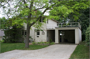 414 S EAST AVE, a International Style house, built in Waukesha, Wisconsin in 1940.