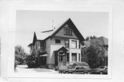 119-121 S BUTLER ST 119-121 S BUTLER ST, a Queen Anne house, built in Madison, Wisconsin in 1896.