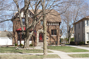 4326 N ARDMORE AVE 4326 N ARDMORE AVE, a English Revival Styles house, built in Shorewood, Wisconsin in 1932.
