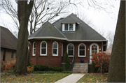 4639 N LARKIN ST, a Bungalow house, built in Whitefish Bay, Wisconsin in 1926.