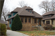 4645 N LARKIN ST, a Bungalow house, built in Whitefish Bay, Wisconsin in 1926.