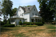 1055 ARROWHEAD RD, a Two Story Cube house, built in Grafton, Wisconsin in 1906.