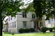 525 DUNBAR, a Side Gabled boarding house, built in Waukesha, Wisconsin in 1895.