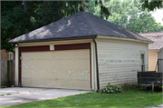 1120 E BROADWAY 1120 E BROADWAY, a Other Vernacular garage (residential), built in Waukesha, Wisconsin in 1925.