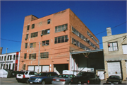 127-133 W PITTSBURGH AVE, a Art/Streamline Moderne industrial bldg/manufacturing facility, built in Milwaukee, Wisconsin in 1929.