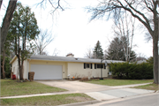 5101 JUNEAU RD 5101 JUNEAU RD, a Ranch house, built in Madison, Wisconsin in 1959.