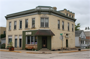 201 E MAIN ST / STATE HIGHWAY 20, a Italianate tavern/bar, built in Waterford, Wisconsin in 1898.