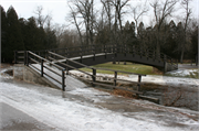 3201 Calumet Drive, a NA (unknown or not a building) wood bridge, built in Sheboygan, Wisconsin in 1976.