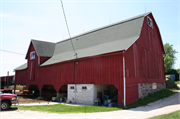 1143 LAKEFIELD RD, a barn, built in Grafton, Wisconsin in 1877.