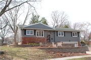 5221 PEPIN PL 5221 PEPIN PL, a Ranch house, built in Madison, Wisconsin in 1959.
