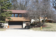 1423 HAWTHORN DR, a Contemporary house, built in Waukesha, Wisconsin in 1964.