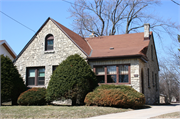 430 PROSPECT AVE, a Side Gabled house, built in Waukesha, Wisconsin in 1928.