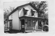 907 E JOHNSON ST, a Greek Revival house, built in Madison, Wisconsin in 1887.