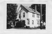 2121 JEFFERSON ST, a Queen Anne rectory/parsonage, built in Madison, Wisconsin in 1905.