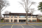 635 PARK AVE, a Contemporary small office building, built in Columbus, Wisconsin in 1959.