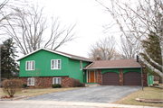 268 RIVER RD, a Ranch house, built in Columbus, Wisconsin in 1974.