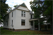 309 N 4TH ST, a Gabled Ell house, built in River Falls, Wisconsin in 1895.