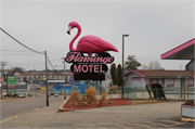 1220 WISCONSIN DELLS PKWY, a Contemporary hotel/motel, built in Wisconsin Dells, Wisconsin in 1965.