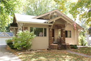 80 MAIN ST, a Bungalow house, built in Clintonville, Wisconsin in 1918.