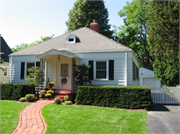 814 S JACKSON ST 814 S JACKSON ST, a Other Vernacular house, built in Green Bay, Wisconsin in 1938.