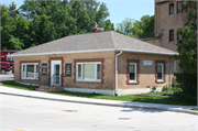 111 E SOUTH RIVER ST 111 E SOUTH RIVER ST, a Commercial Vernacular small office building, built in Appleton, Wisconsin in .