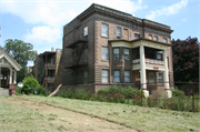 3200 W WISCONSIN AVE, a Neoclassical/Beaux Arts apartment/condominium, built in Milwaukee, Wisconsin in 1907.