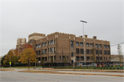 3401 W WISCONSIN AVE, a Late Gothic Revival school – elem/middle/jr high/high, built in Milwaukee, Wisconsin in 1924.