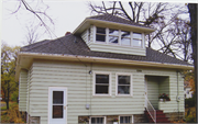 642 WOODSIDE AVE, a Bungalow house, built in Ripon, Wisconsin in 1915.