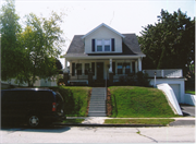 511 W RIVER DRIVE, a Bungalow house, built in West Bend, Wisconsin in 1921.