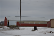 27611 CTH O 27611 CTH O, a Astylistic Utilitarian Building barn-pole, built in Richland, Wisconsin in 1980.
