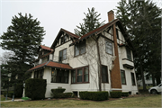220 UNION ST, a Arts and Crafts house, built in Hartford, Wisconsin in 1915.