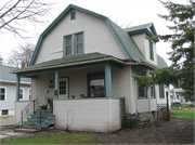 226 OXFORD AVE 226 OXFORD AVE, a Dutch Colonial Revival house, built in Green Bay, Wisconsin in 1909.