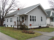 228 OXFORD AVE, a Front Gabled house, built in Green Bay, Wisconsin in 1921.