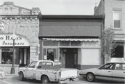 921 WISCONSIN AVE, a Commercial Vernacular retail building, built in Boscobel, Wisconsin in 1906.