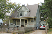 1130 CENTRAL AVE 1130 CENTRAL AVE, a Colonial Revival/Georgian Revival house, built in Beloit, Wisconsin in 1919.