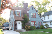 1421 CENTRAL AVE 1421 CENTRAL AVE, a English Revival Styles house, built in Beloit, Wisconsin in 1931.