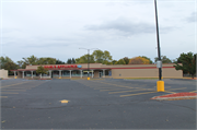 1805 PRAIRIE AVE, a Contemporary supermarket, built in Beloit, Wisconsin in 1973.
