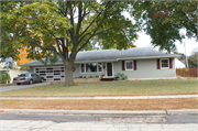 1839 HENDERSON AVE 1839 HENDERSON AVE, a Ranch house, built in Beloit, Wisconsin in 1953.
