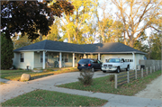 535 & 537 HACKETT ST, a Ranch duplex, built in Beloit, Wisconsin in 1952.