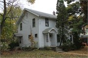 1118 MERRILL ST, a Colonial Revival/Georgian Revival house, built in Beloit, Wisconsin in 1925.