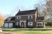 1725 RUST ST 1725 RUST ST, a Colonial Revival/Georgian Revival house, built in Eau Claire, Wisconsin in 1939.
